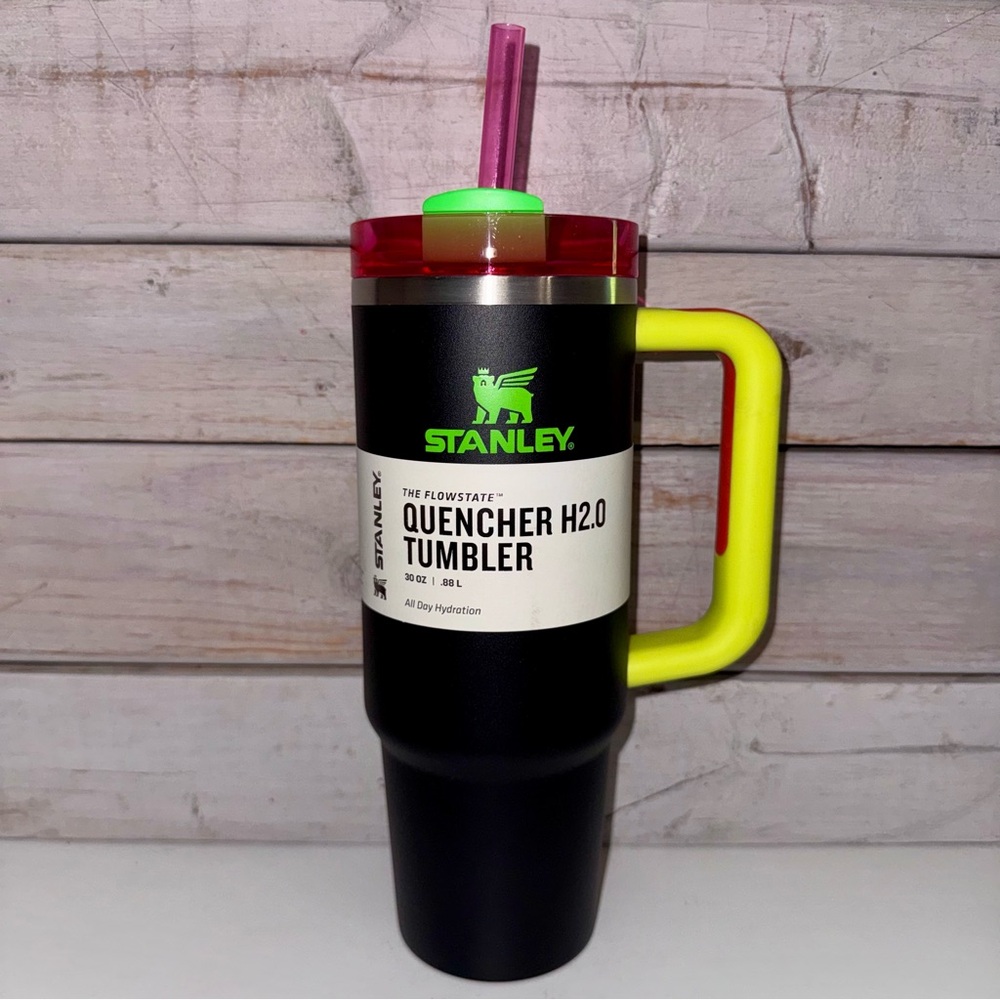 Stanley 30oz Quencher Tumbler - Black Neon - Brand new with tags - 2023 Release